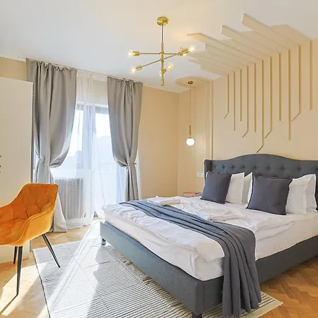 Apartmán Royal Park With Wide Park View Terrace *